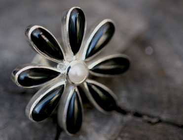 black onyx flower ring